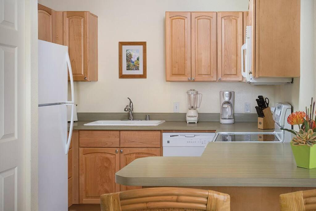 Beautiful 2 Bedroom Condo @ Kona! Kailua-Kona Bagian luar foto