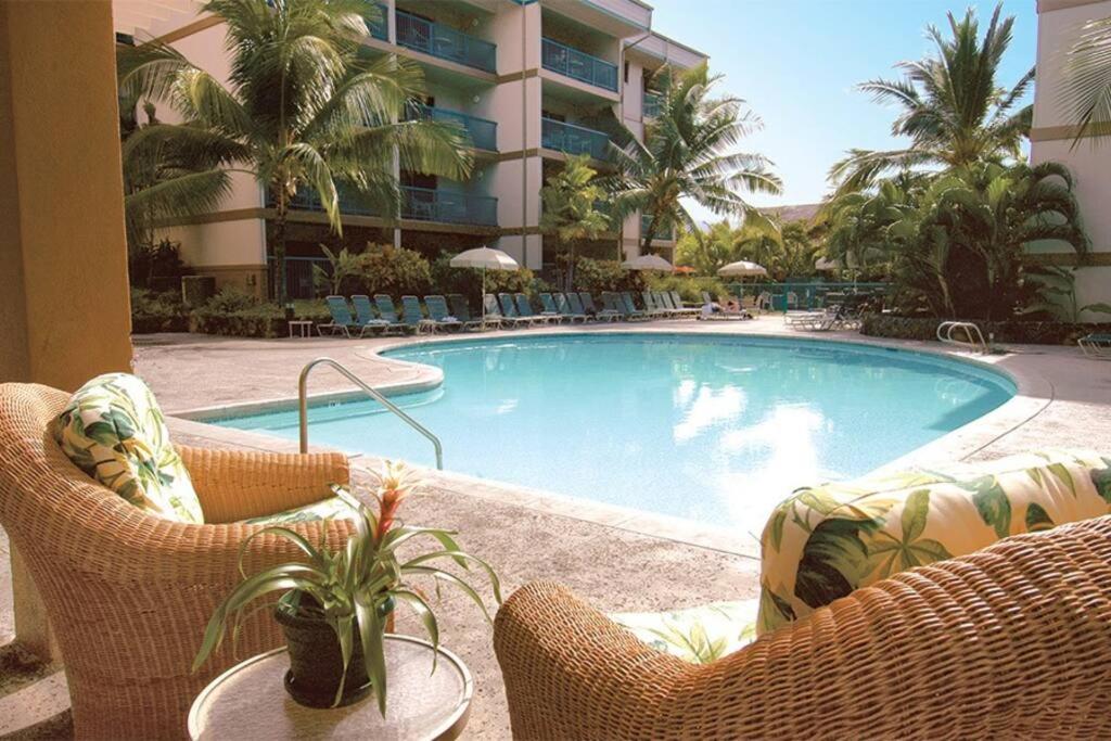 Beautiful 2 Bedroom Condo @ Kona! Kailua-Kona Bagian luar foto