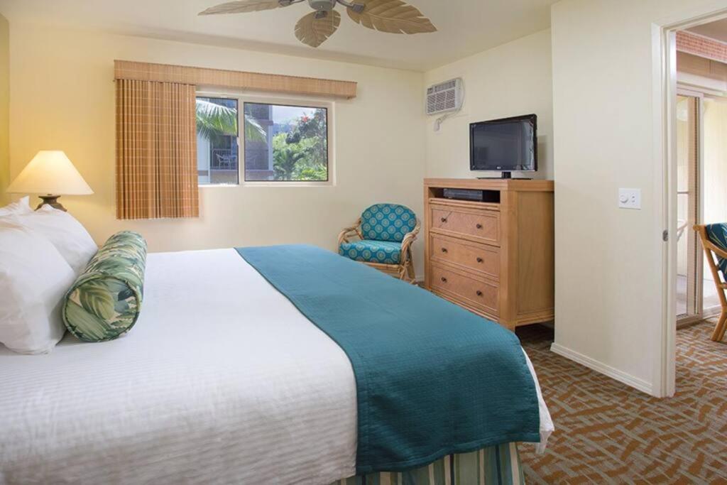 Beautiful 2 Bedroom Condo @ Kona! Kailua-Kona Bagian luar foto