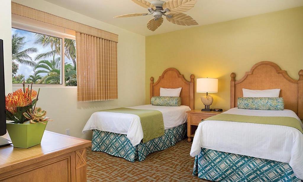 Beautiful 2 Bedroom Condo @ Kona! Kailua-Kona Bagian luar foto