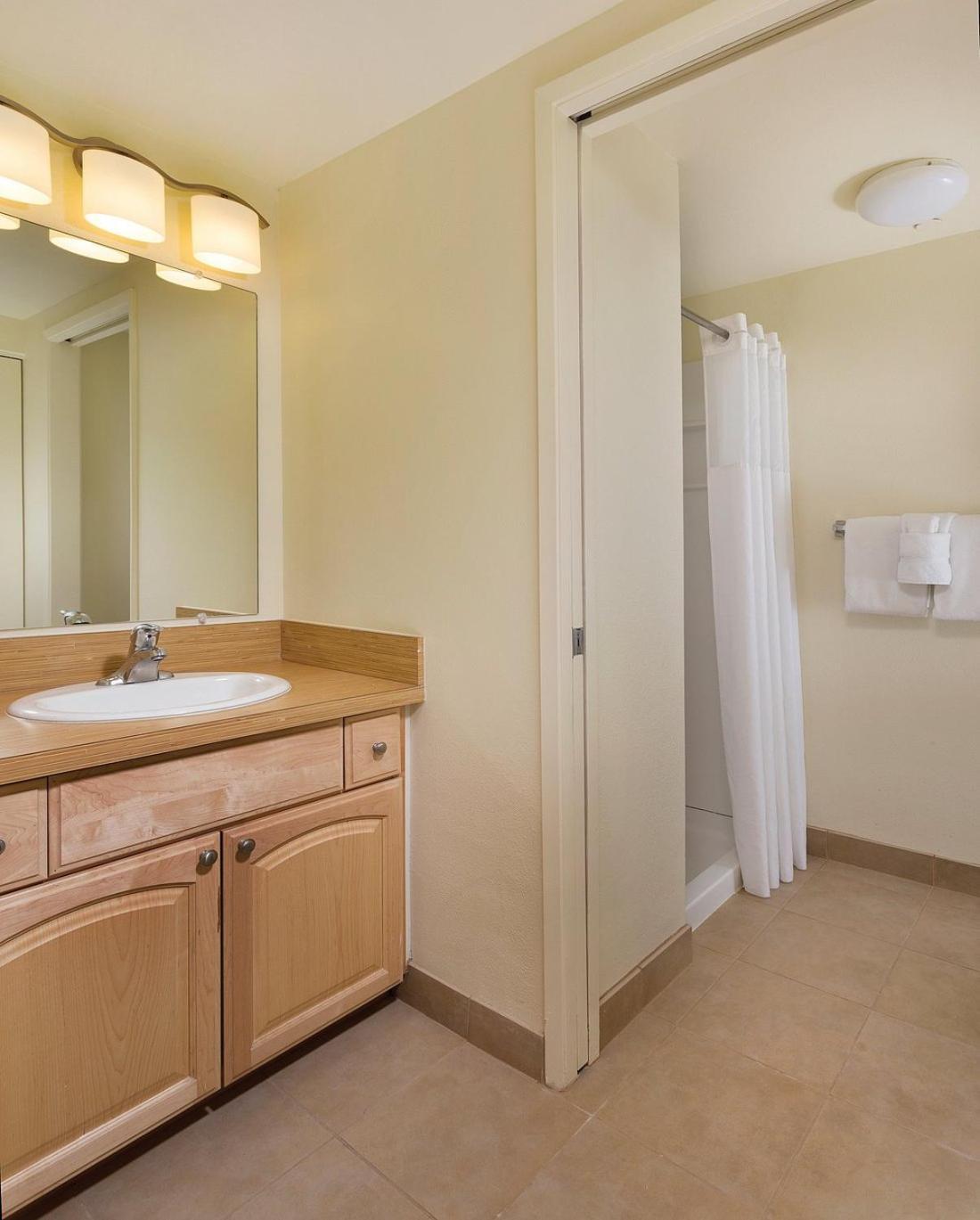 Beautiful 2 Bedroom Condo @ Kona! Kailua-Kona Bagian luar foto