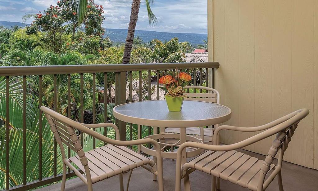 Beautiful 2 Bedroom Condo @ Kona! Kailua-Kona Bagian luar foto